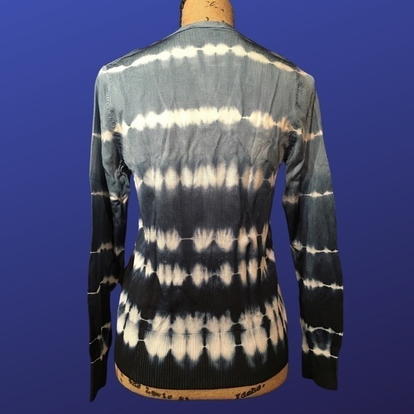 CHICO’S Spring Summer Cardigan, NWOT, Blue/White TIE DYE, Chico’s Size ZERO - Picture 2 of 8
